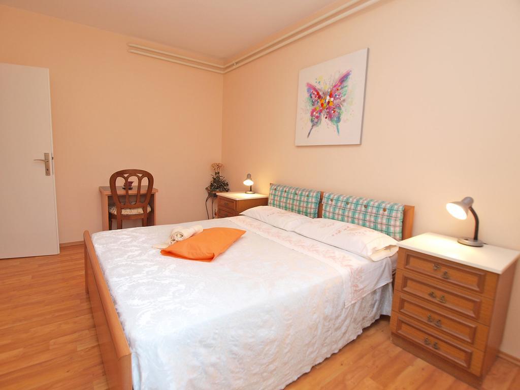 Rocka 1195 Apartman *
