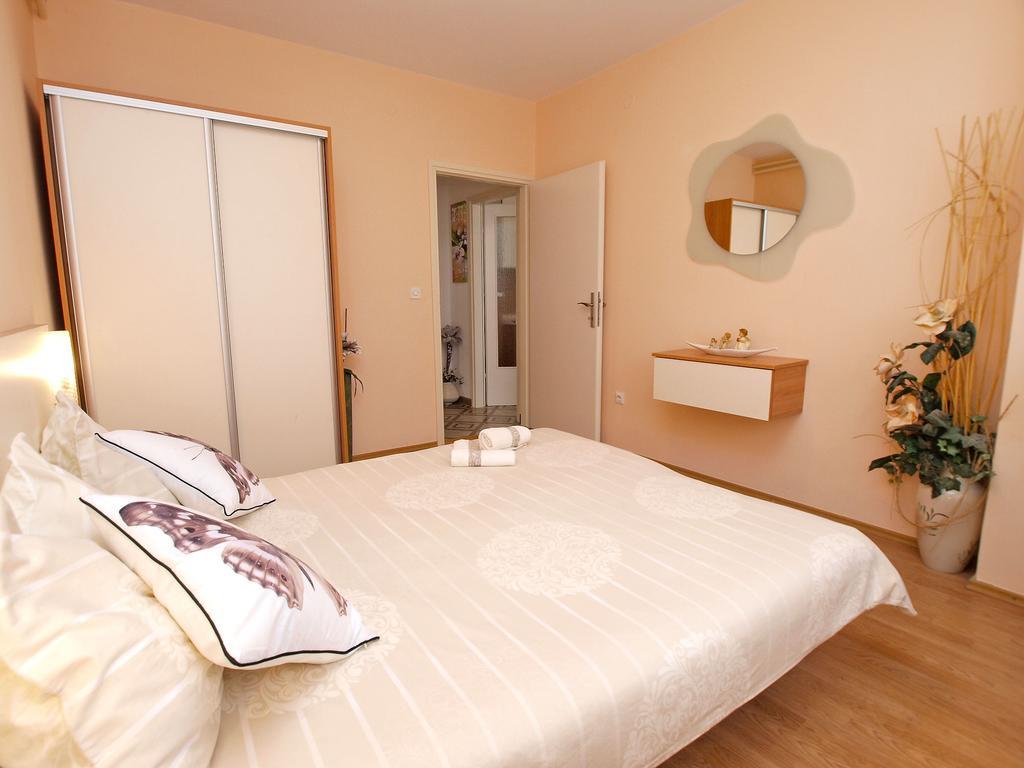 Rocka 1195 Porec