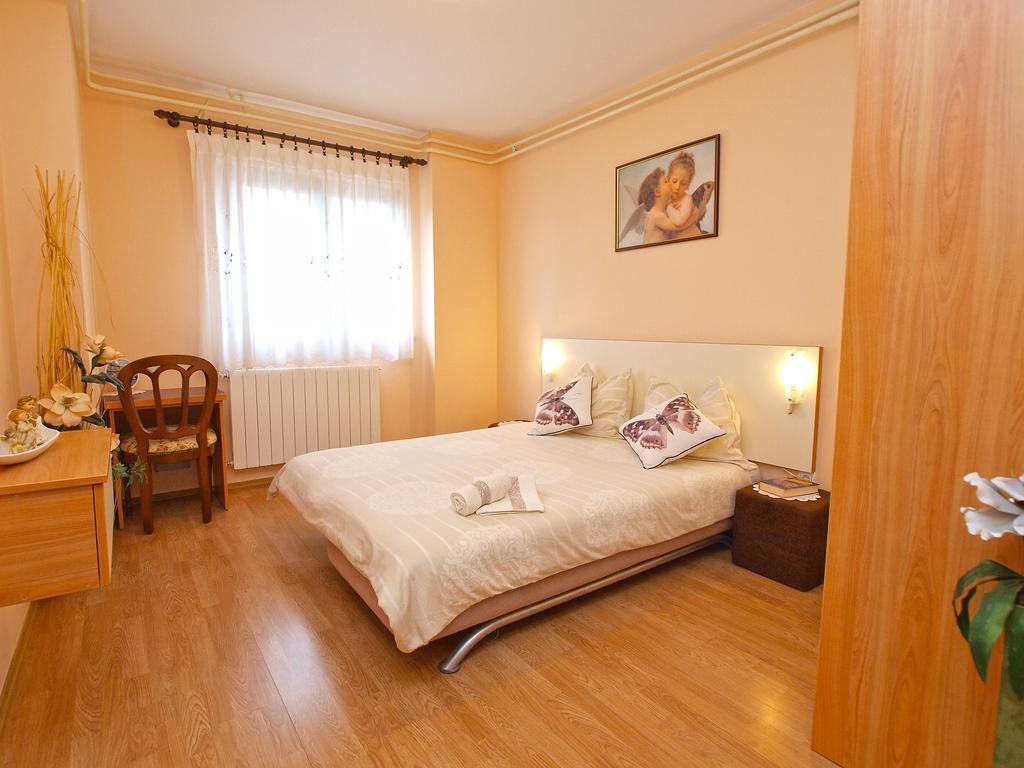 Rocka 1195 Apartman Porec