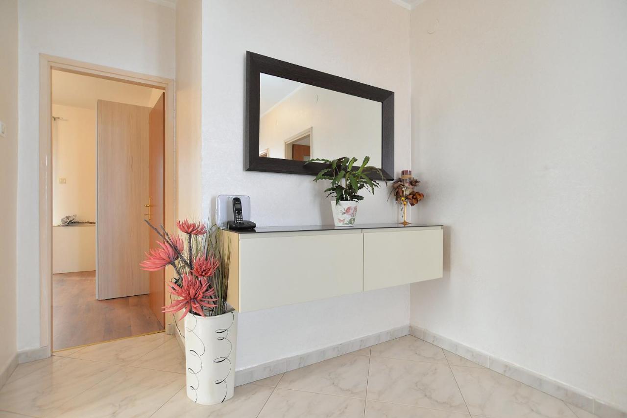 Apartman Rocka 1195 *